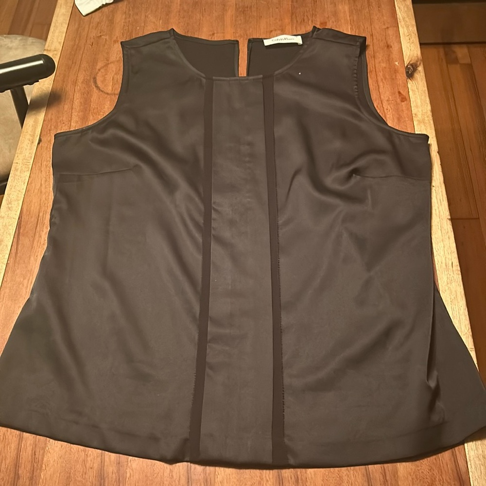 Sleeveless blouse